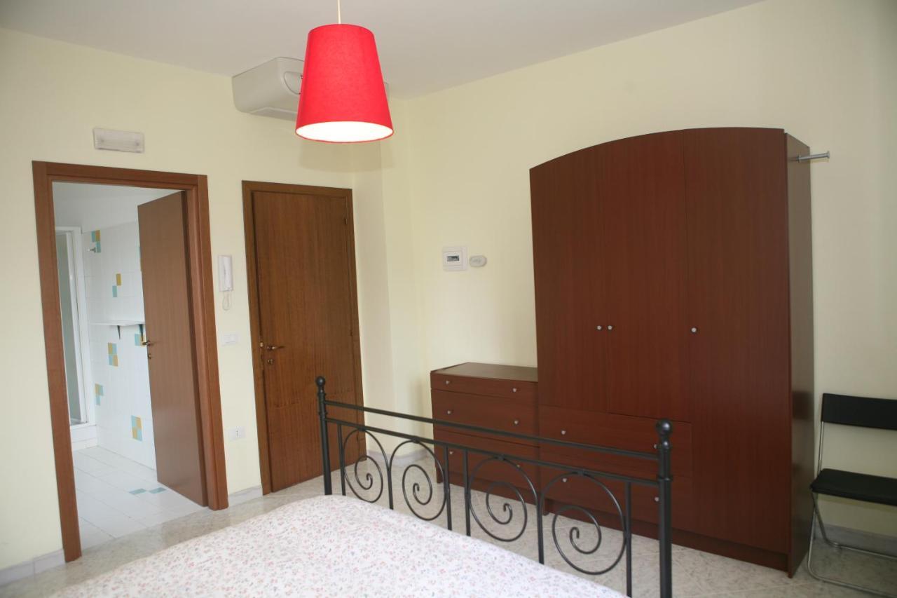 تْشيفيتيلاّ ديل ترونتو B&B La Collina Degli Ulivi الغرفة الصورة